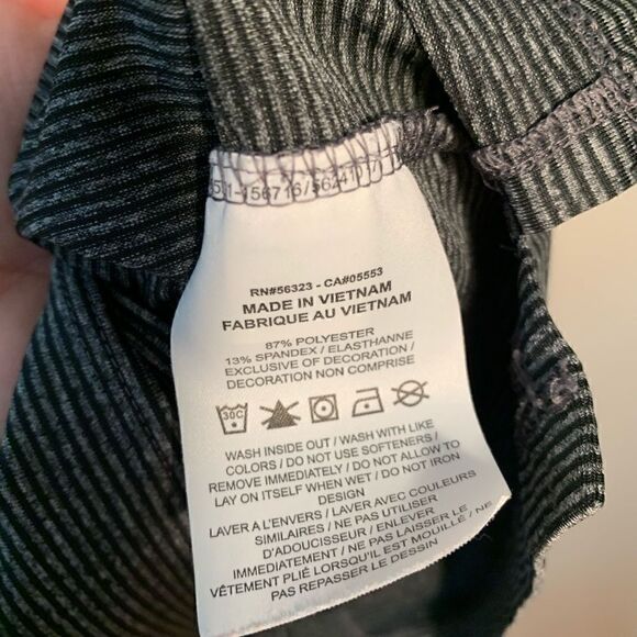Nike EUC Dri-Fit gray striped T shirt Size small - Picture 4 of 6
